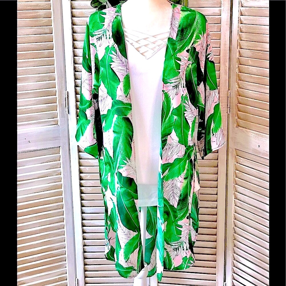 ✴️LAST ONE✴️ SMALL TROPICAL PRINT KIMONO - Picture 5 of 12